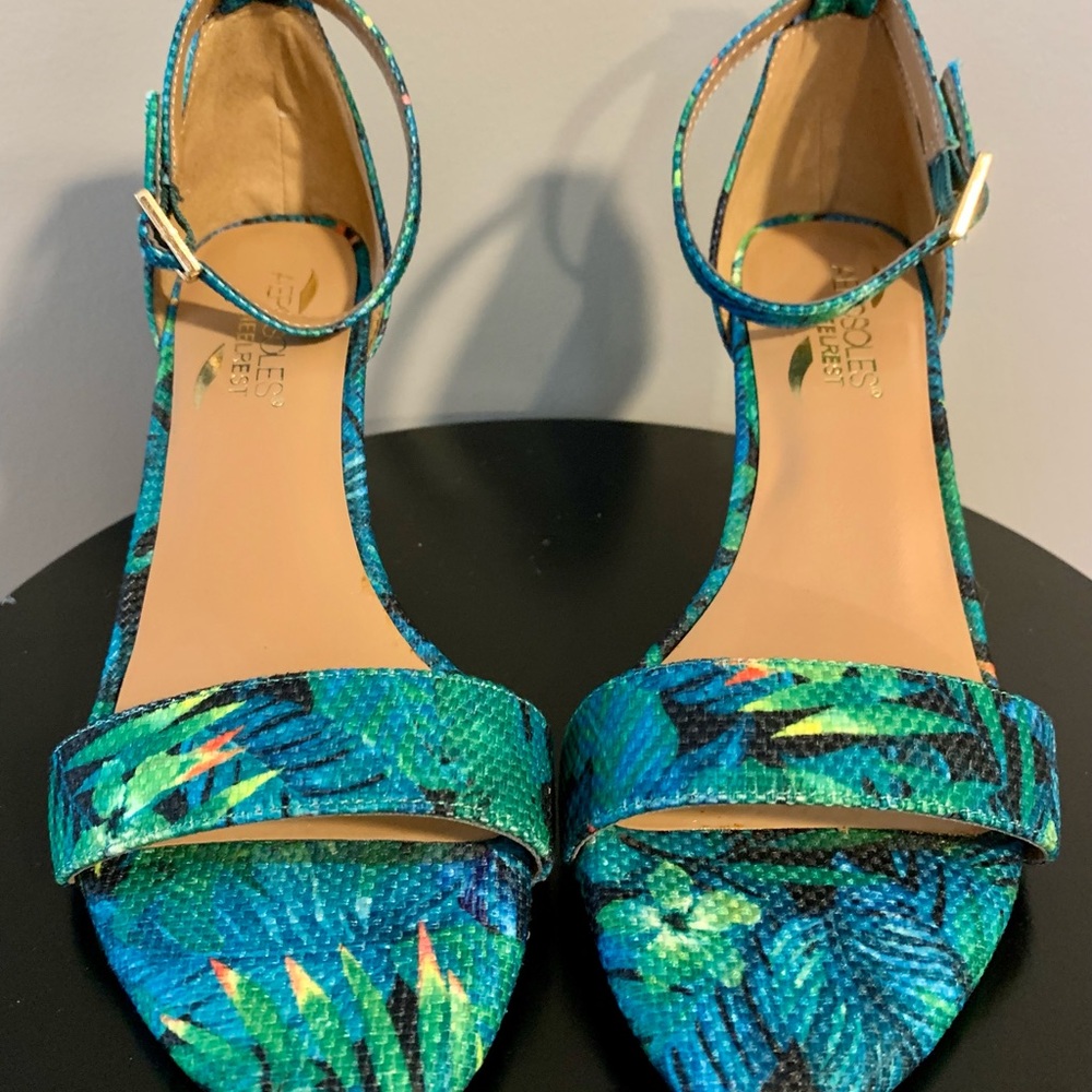 Aerosoles colorful blue green dress sandal size 8.5 new in box